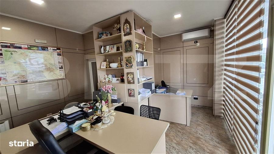 Spațiu comercial, de 500 mp, în Central