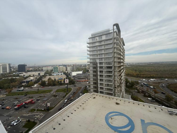 Apartament cu 2 camere semidecomandat în Aviației