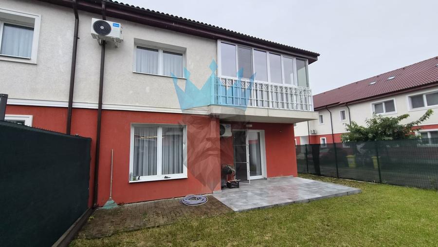Casă individuală cu 5 camere cu Canalizare în Voluntari