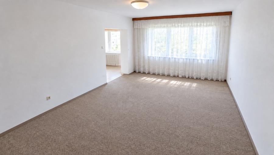Apartament cu 4 camere decomandat, mobilat în Gorjului