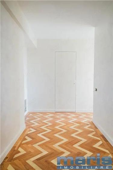 Apartament cu 3 camere în Unirii