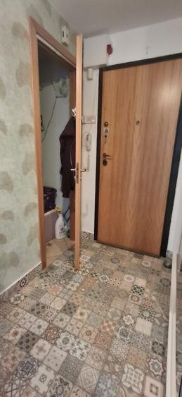 Apartament cu 4 camere decomandat, mobilat în Vitan Mall