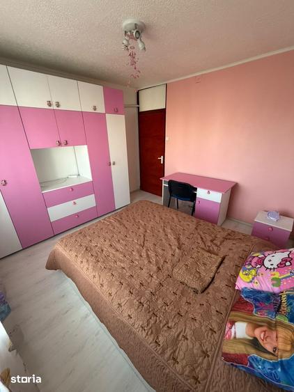 Vanzare apartament 3 camere zona 13 septembrie - 16