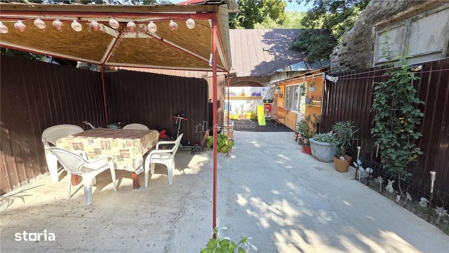 Apartament cu 4 camere semidecomandat în Agadici
