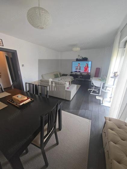 Apartament cu 3 camere decomandat în Dobroești