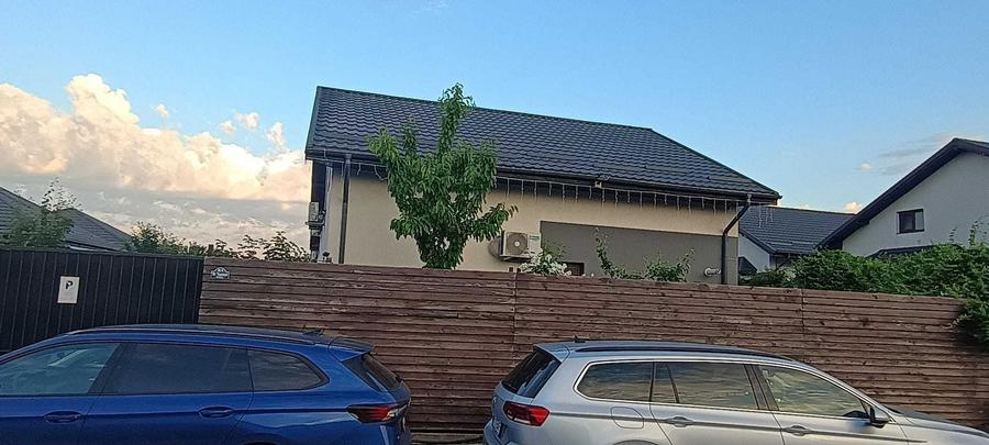 Casă cu 4 camere în Central