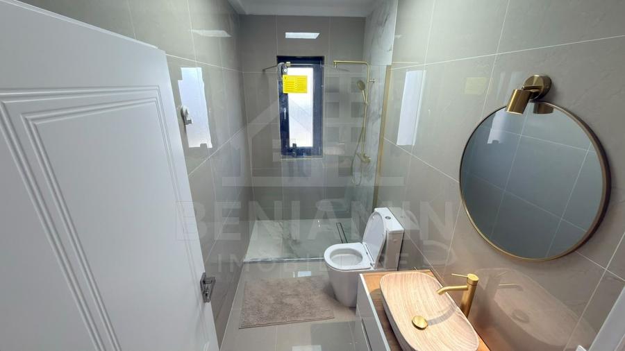 Casă individuală cu 3 camere cu Teren 479 Mp în Cârcea