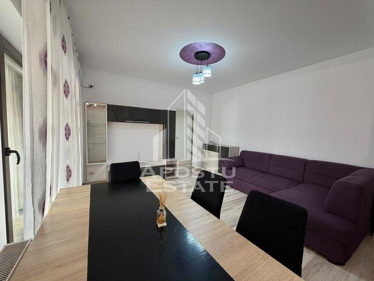 Apartament cu 3 camere semidecomandat, mobilat în Giroc