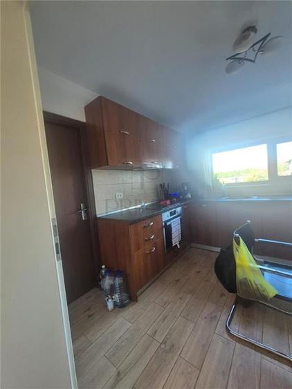 Casă individuală cu 5 camere cu Teren 614 Mp în Moșnița Nouă