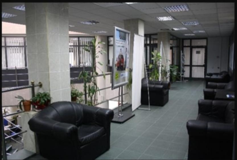 Birou, de 1,827 mp, în Central