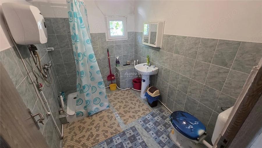 Casă cu Teren 4400 Mp în Petrilova