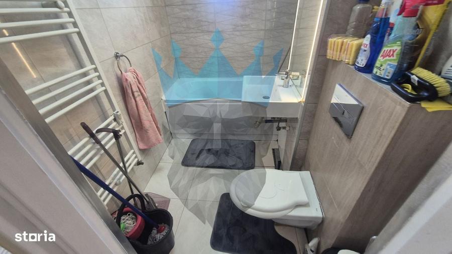 Apartament cu 3 camere în Alexandru Obregia
