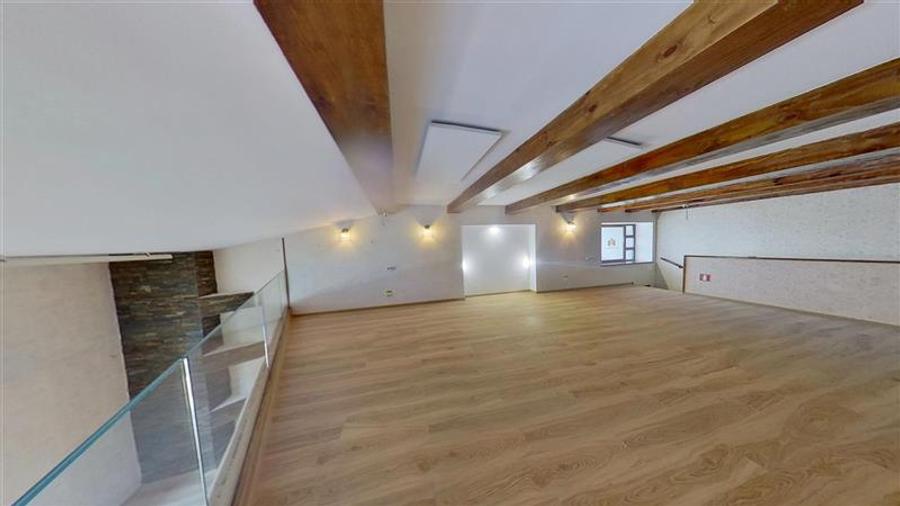 Spațiu comercial, de 100 mp, în Central