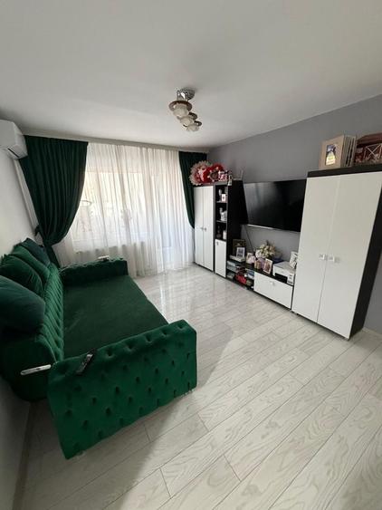 Apartament cu 2 camere semidecomandat în Exterior Vest