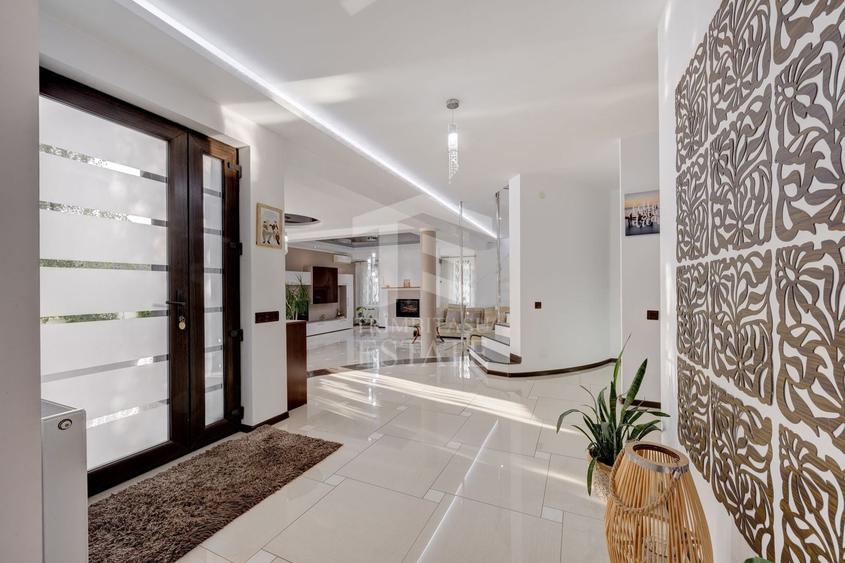 Casă individuală cu 5 camere cu Piscina în Pleașa
