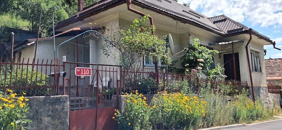 Casă cu 3 camere cu Teren 630 Mp în Central