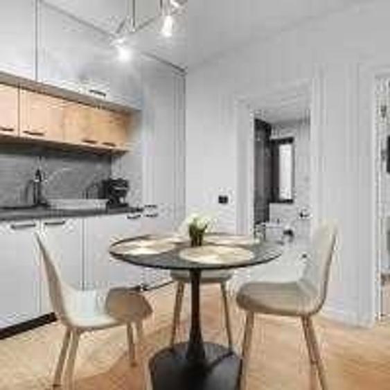 Apartament cu 2 camere decomandat în Poiana Brașov
