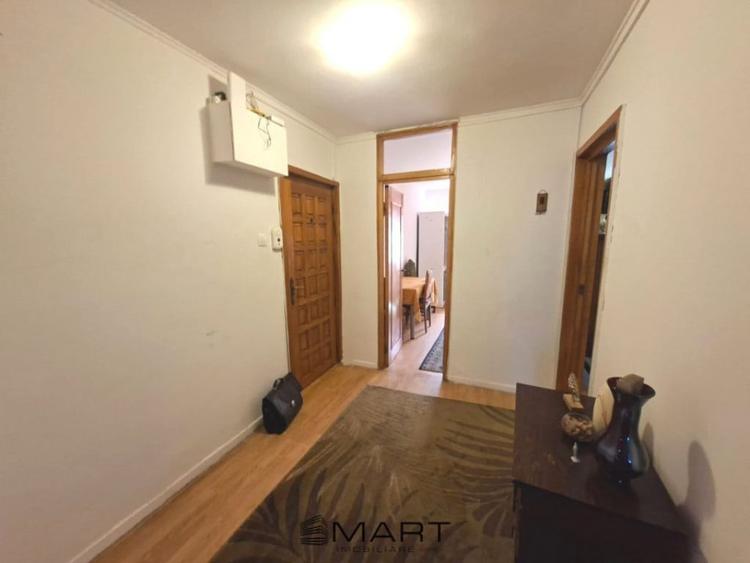 Apartament cu 3 camere decomandat în Calea Dumbrăvii