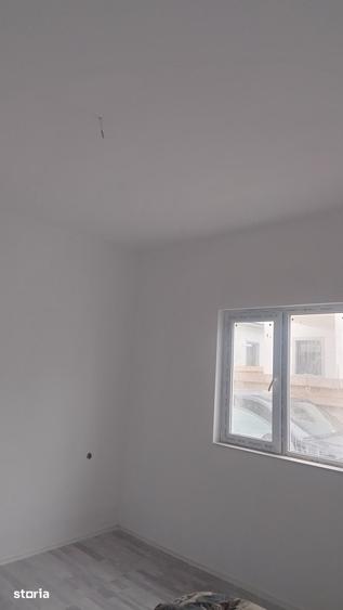 Casă cu 4 camere cu Teren 200 Mp în Central