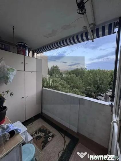 Apartament cu 2 camere semidecomandat în Alexandru Obregia