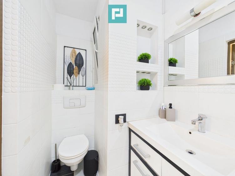 Apartament cu 3 camere semidecomandat, mobilat în Odobescu