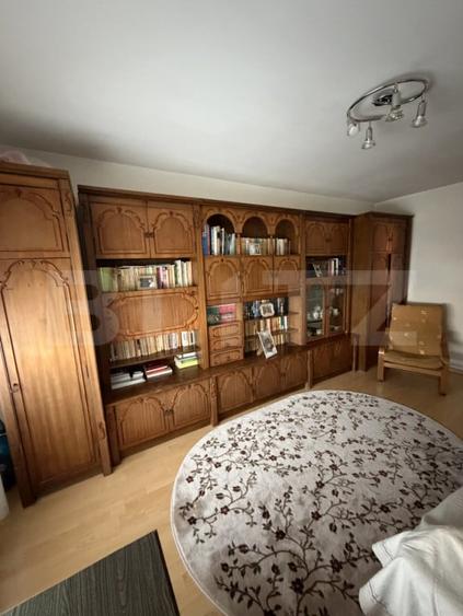 Apartament cu 2 camere decomandat în Micro 17