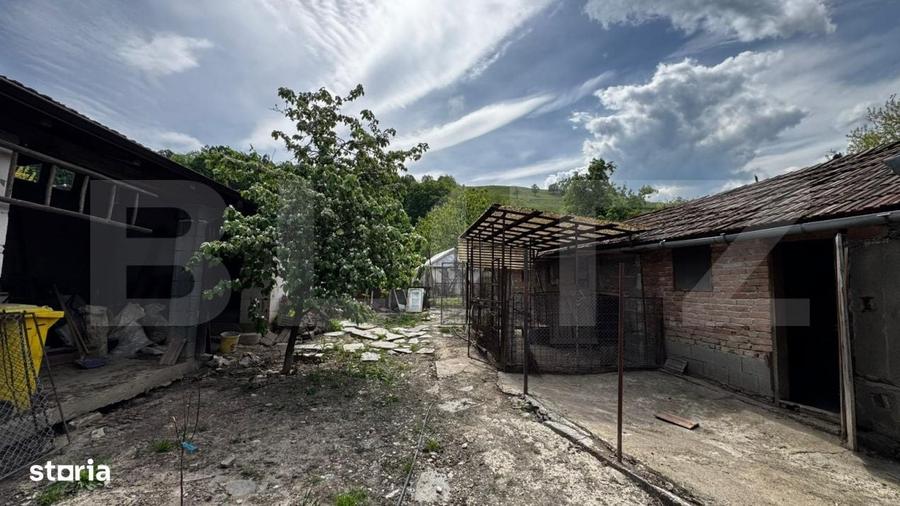 Casă cu 3 camere cu Teren 1180 Mp în Săsciori