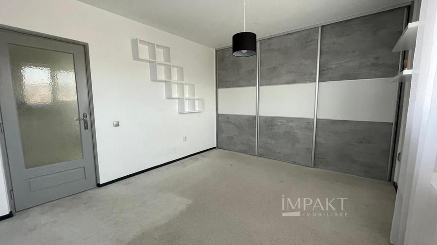 Apartament cu 3 camere semidecomandat în Iris