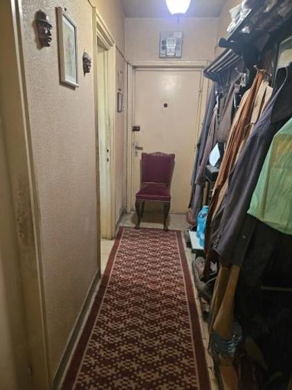 Apartament cu 3 camere semidecomandat în Basarabia