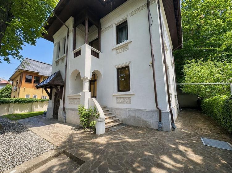 Casă individuală cu 6 camere cu Canalizare în Kiseleff