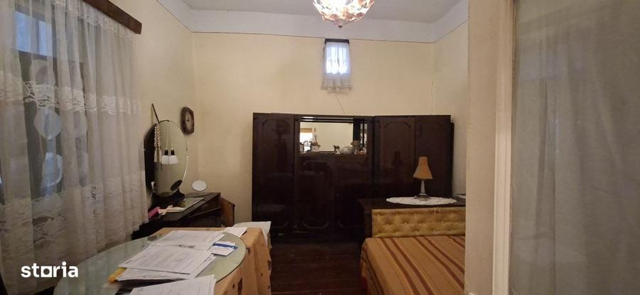 Teren 211 mp cu deschidere la doua strazi Zona Domneasca - 1