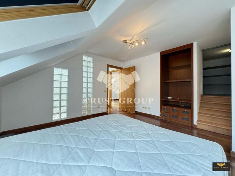 Penthouse cu 3 camere decomandat, mobilat în Clucerului