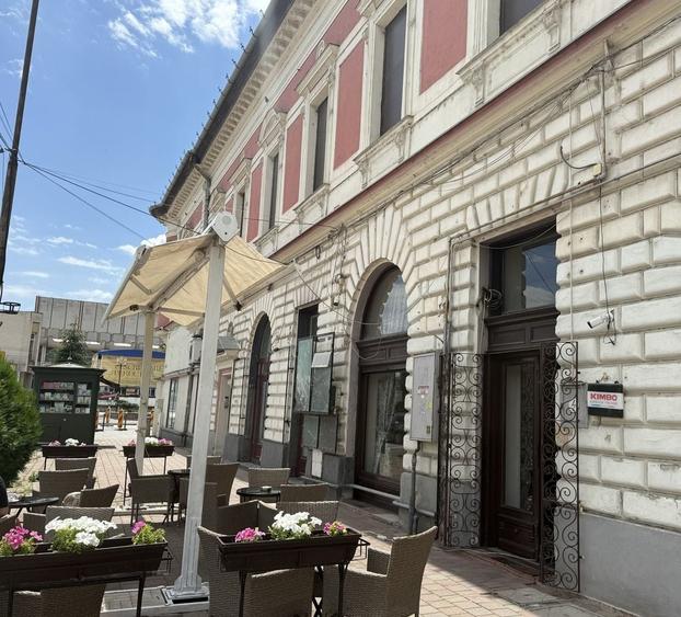 Spațiu comercial, de 100 mp, în Ultracentral