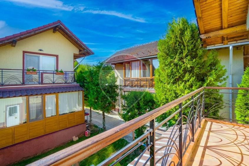 Casă individuală cu 4 camere cu Teren 179 Mp în Est