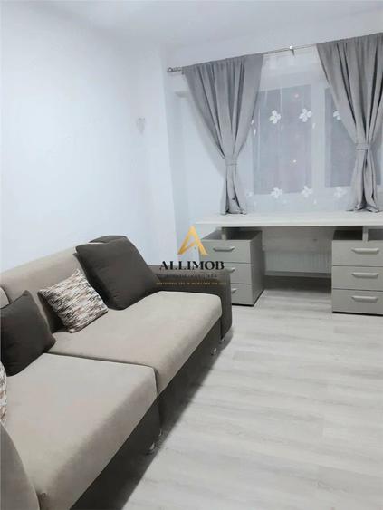Apartament cu 3 camere în Micro 11