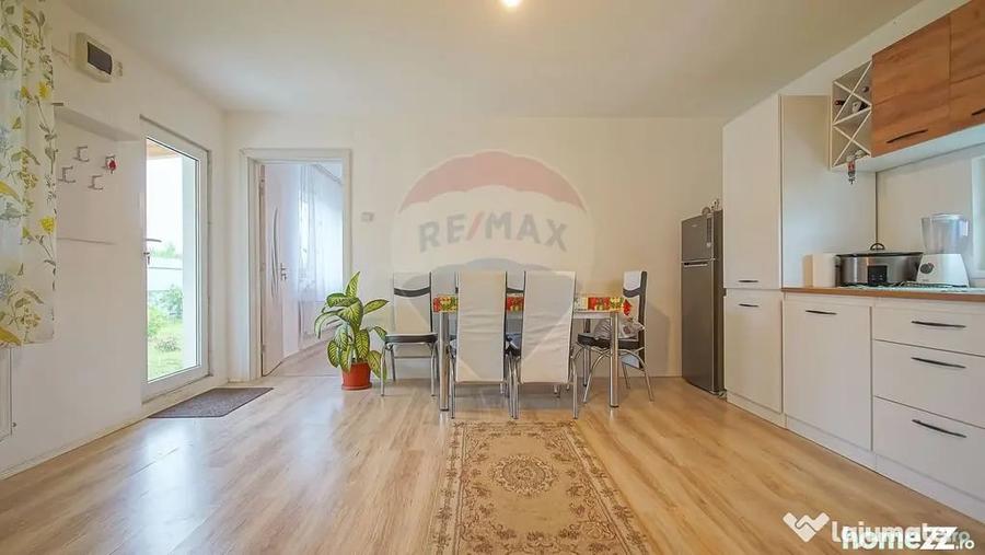 Casă cu 2 camere cu Teren 380 Mp în Podu Oltului