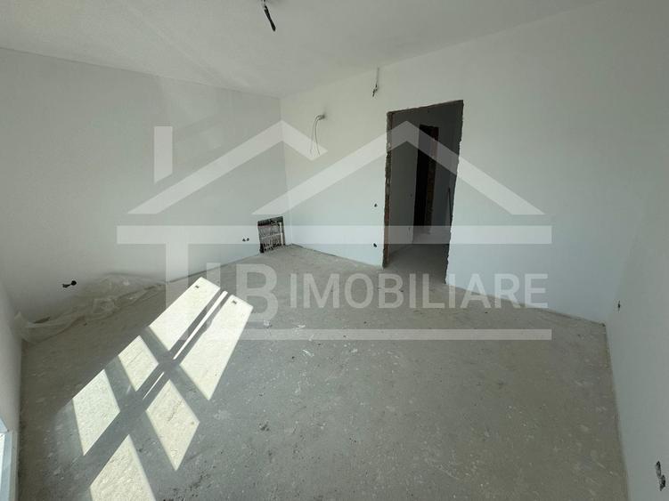 Casă individuală cu 3 camere cu Canalizare în Livezeni