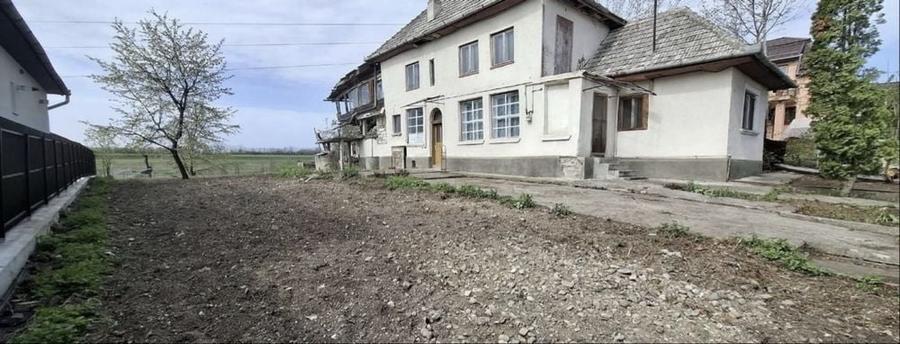 Casă cu 3 camere în Central