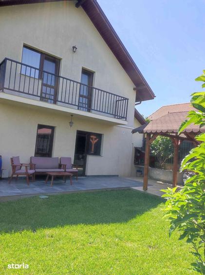 Casă cu 5 camere cu Teren 457 Mp în Valea Lupului