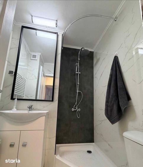 Apartament cu 4 camere decomandat în Odobescu