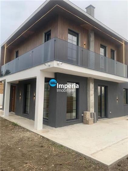 Casă individuală cu 5 camere cu Teren 500 Mp în Rediu