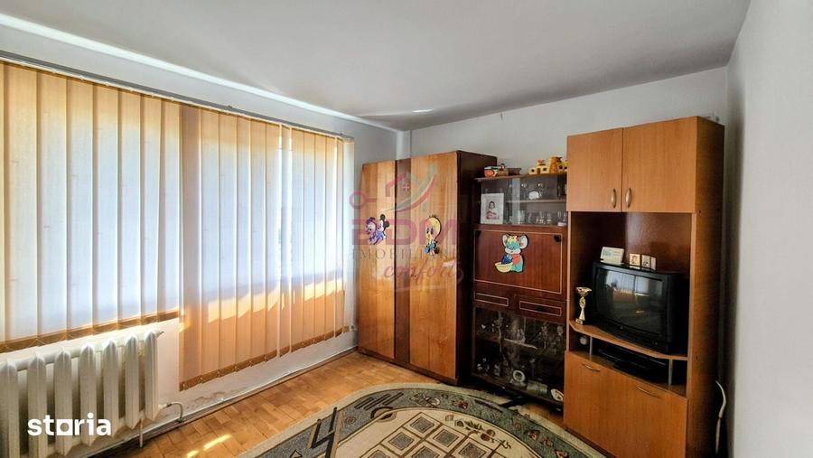 Apartament cu 3 camere decomandat în Central