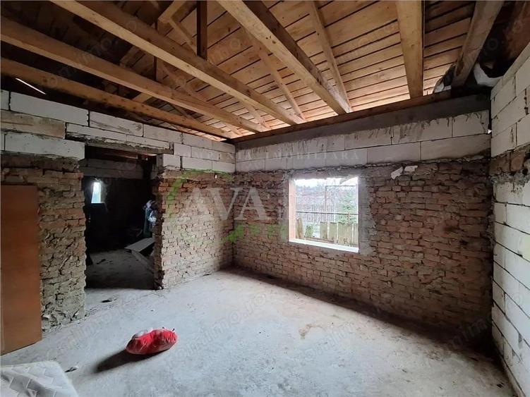 Casă cu 5 camere cu Teren 1200 Mp în Gherăiești