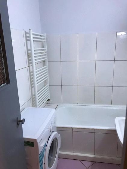 Apartament cu 2 camere decomandat în Lipovei