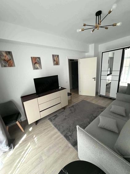 Apartament cu 2 camere semidecomandat în Lunca Cetățuii