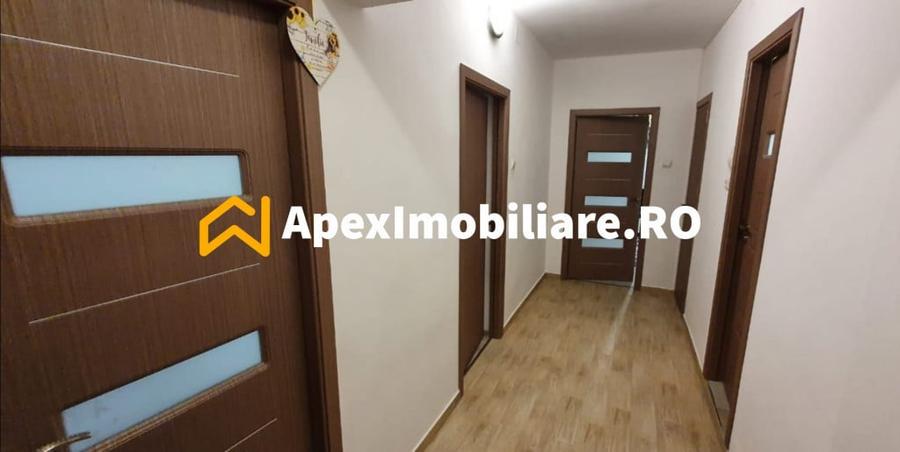 Apartament cu 2 camere decomandat în Berceni — fotografia 2