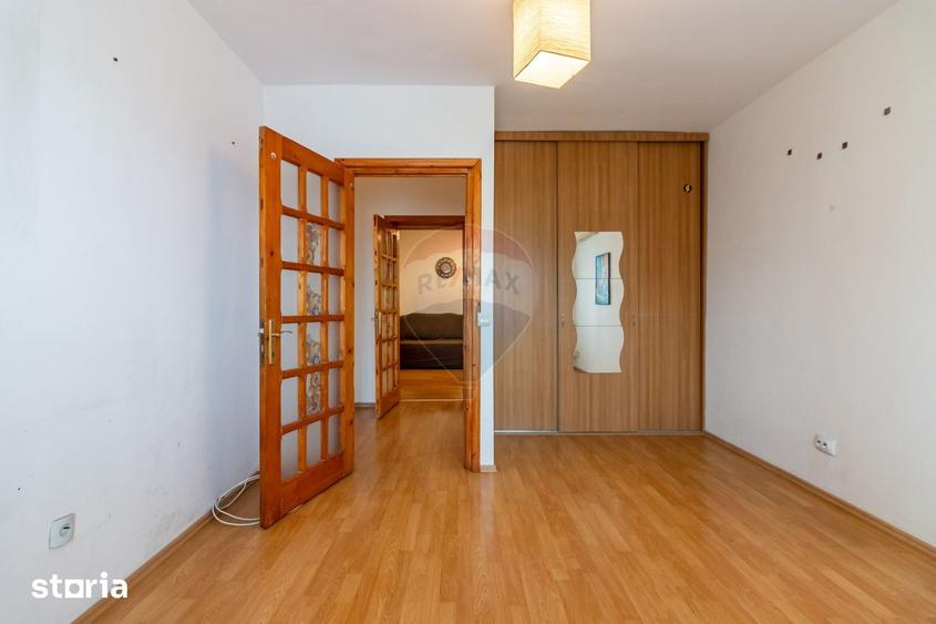 Apartament cu 2 camere decomandat în Moșilor