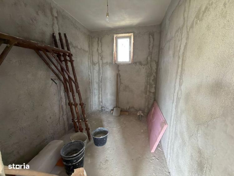 Casă cu 3 camere cu Teren 314 Mp în Central