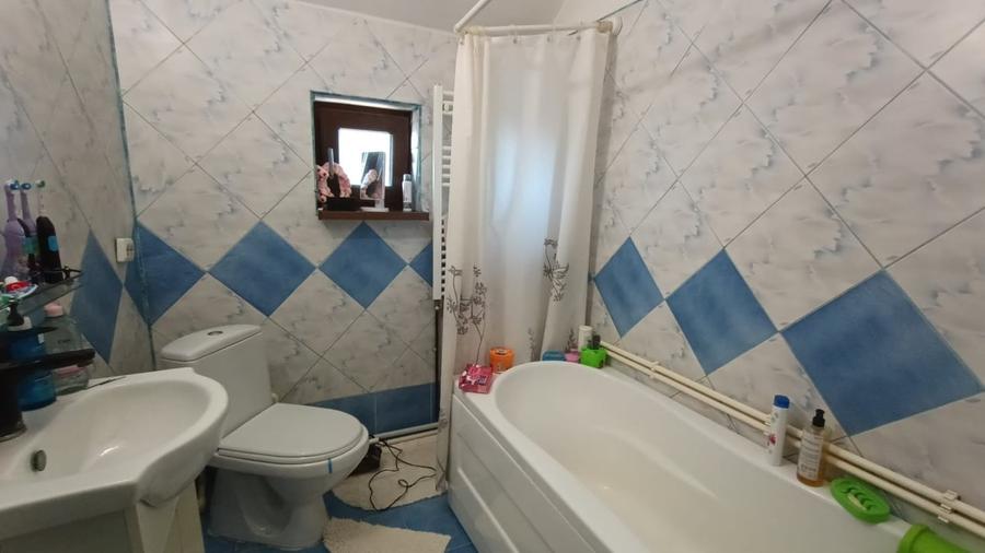 Casă individuală cu 5 camere cu Canalizare în Exterior Nord