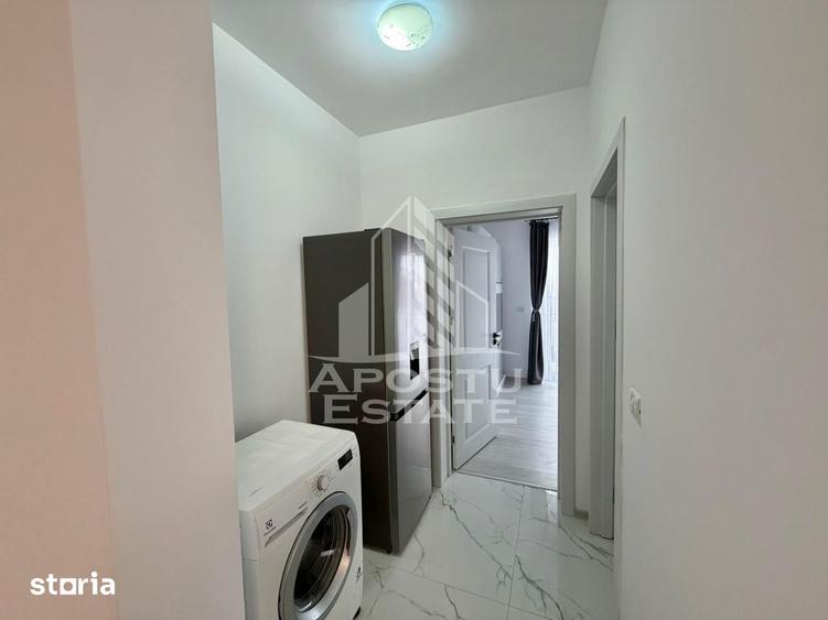 Apartament cu 3 camere, mobilat în Central
